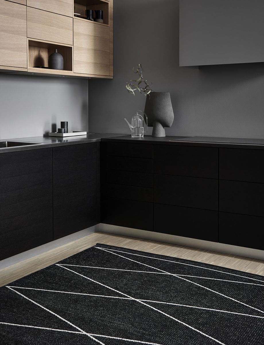 pappelina_max_black_kitchen_2_creative